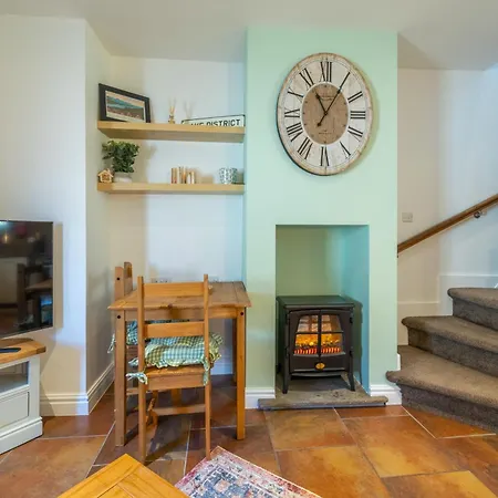 Bell - Is Five Minutes Walk To Pubs, Restaurants And Shops Tatil Evi *